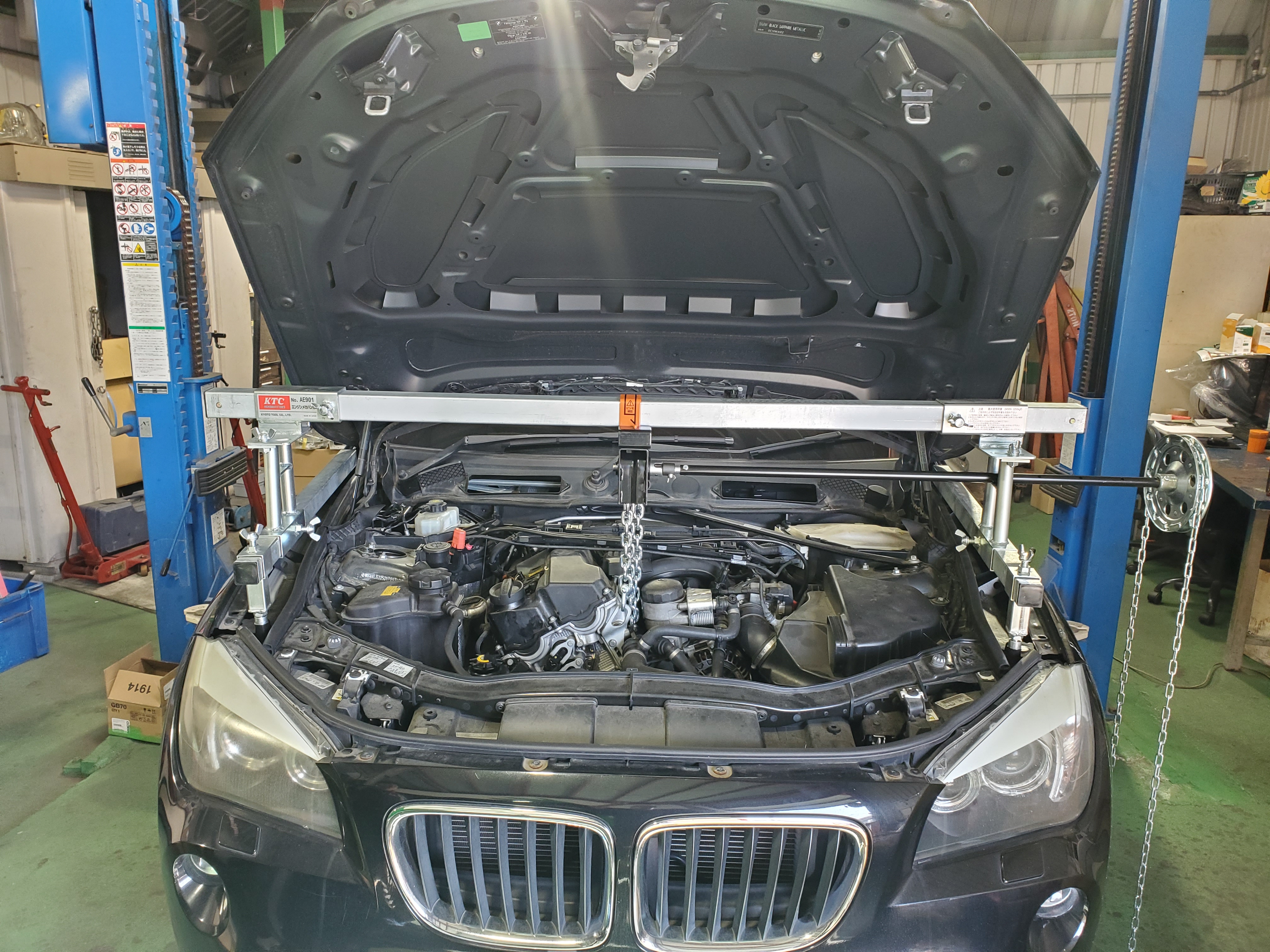 E84  BMW  X1  オイル漏れ修理！！